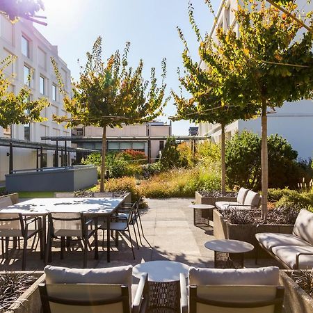 Готель Pullman Basel Europe Екстер'єр фото