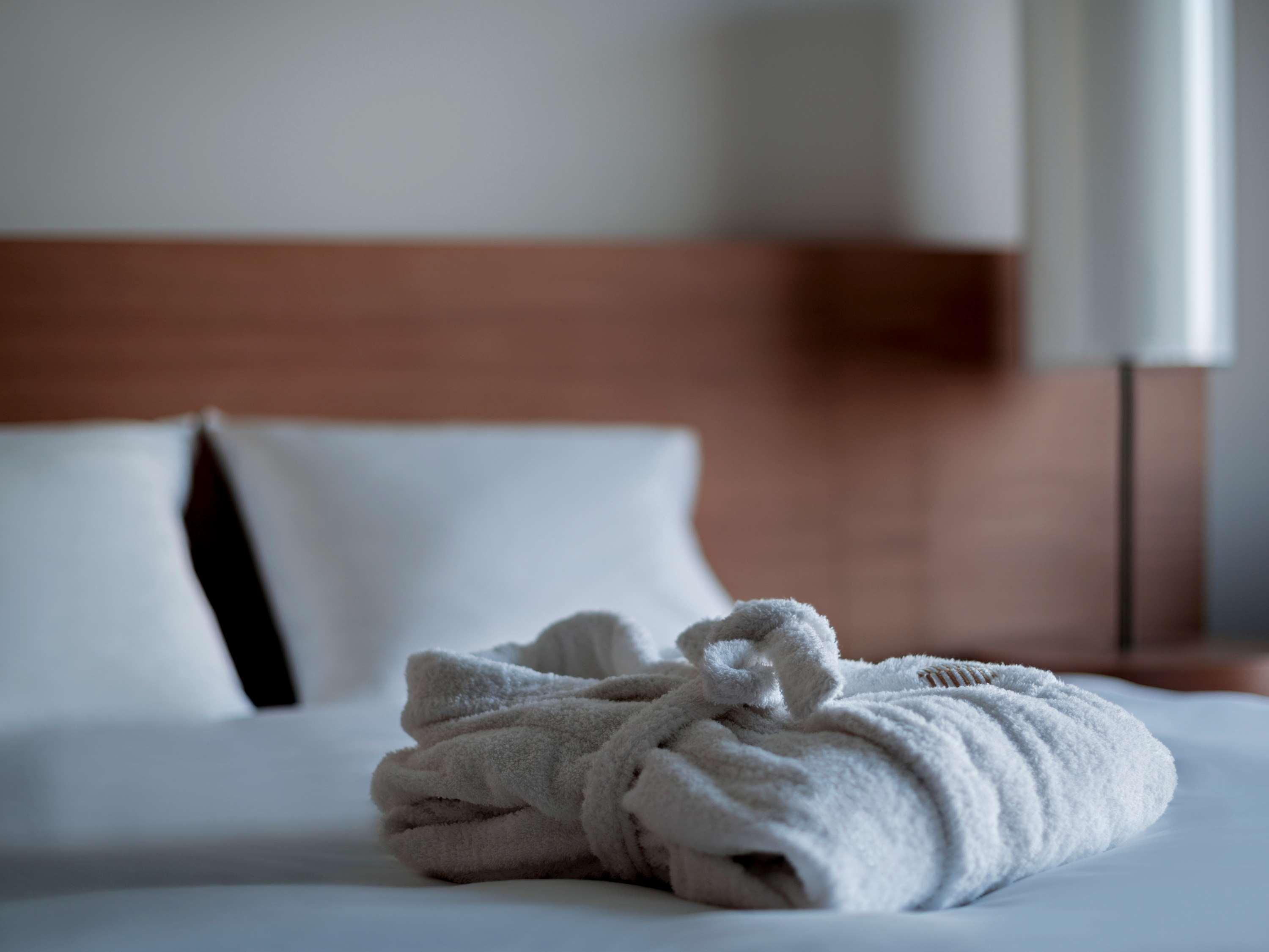Готель Pullman Basel Europe Екстер'єр фото