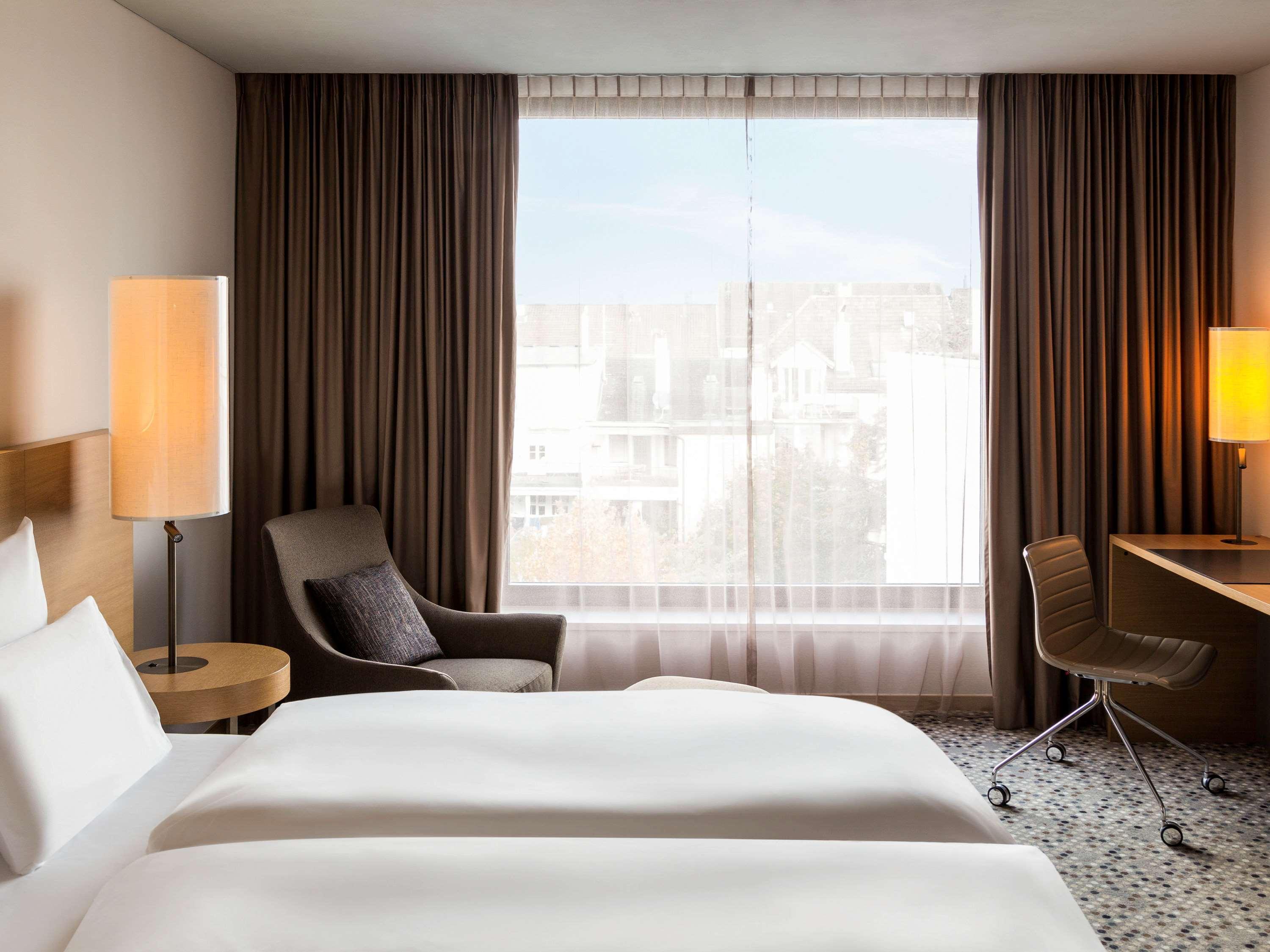 Готель Pullman Basel Europe Екстер'єр фото