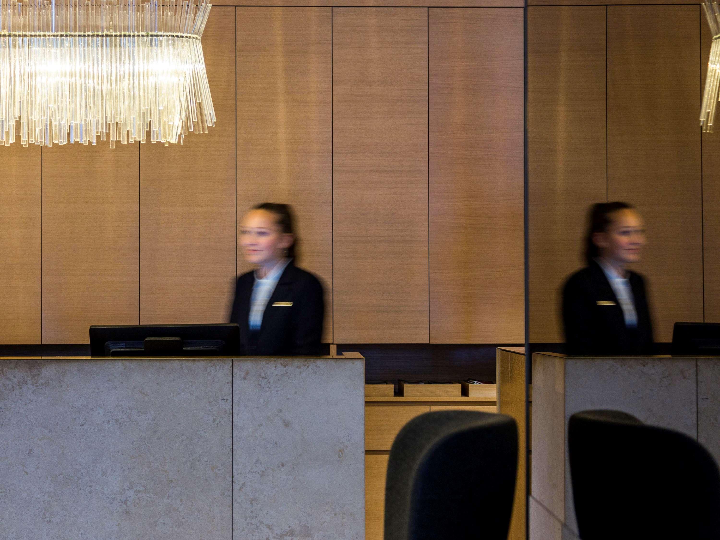Готель Pullman Basel Europe Екстер'єр фото