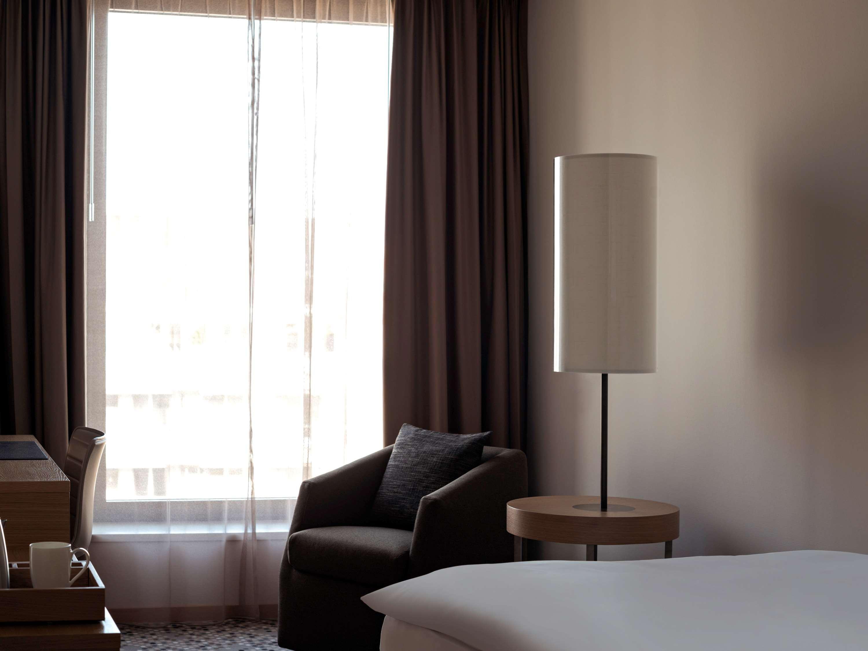 Готель Pullman Basel Europe Екстер'єр фото