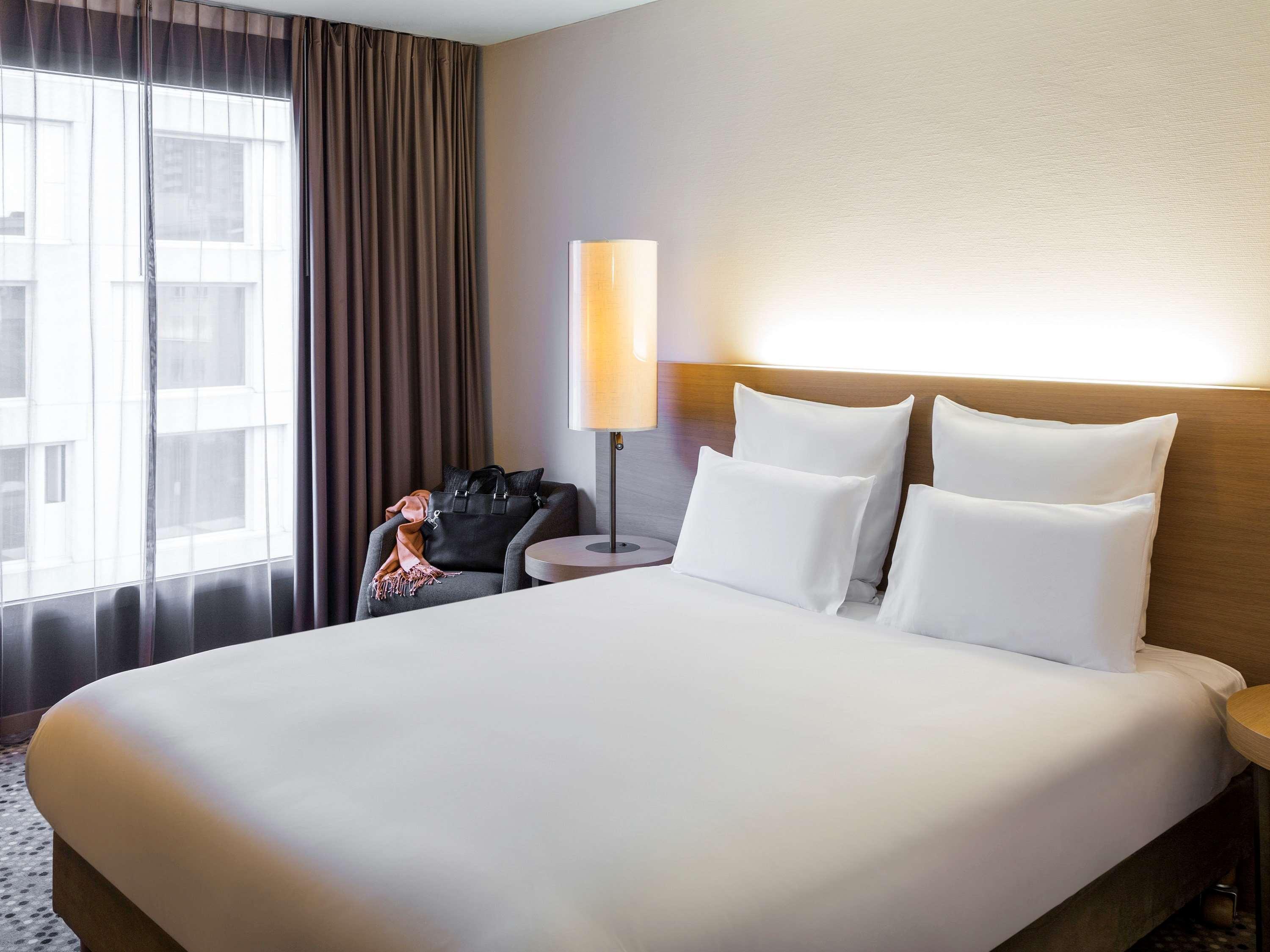 Готель Pullman Basel Europe Екстер'єр фото