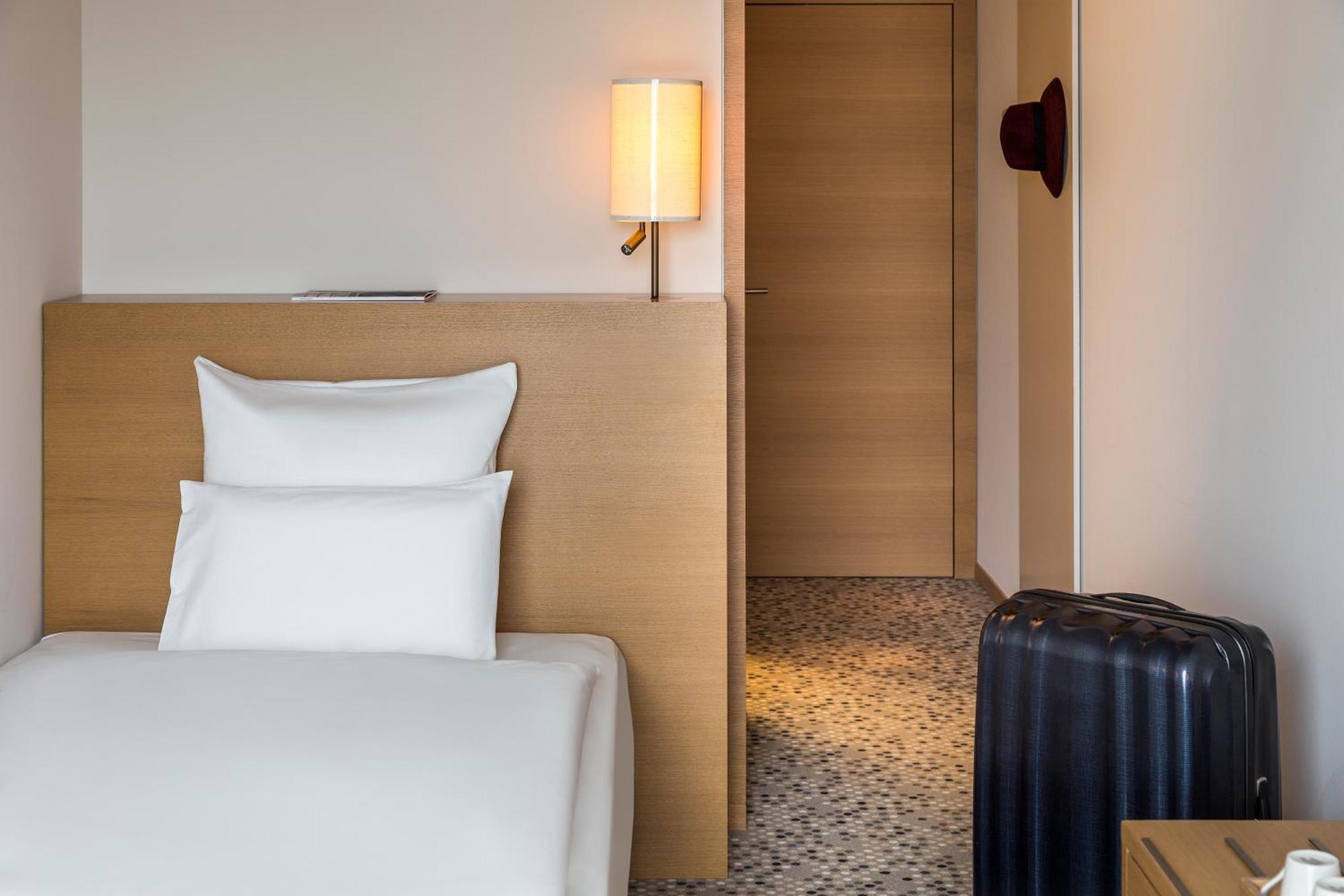 Готель Pullman Basel Europe Номер фото