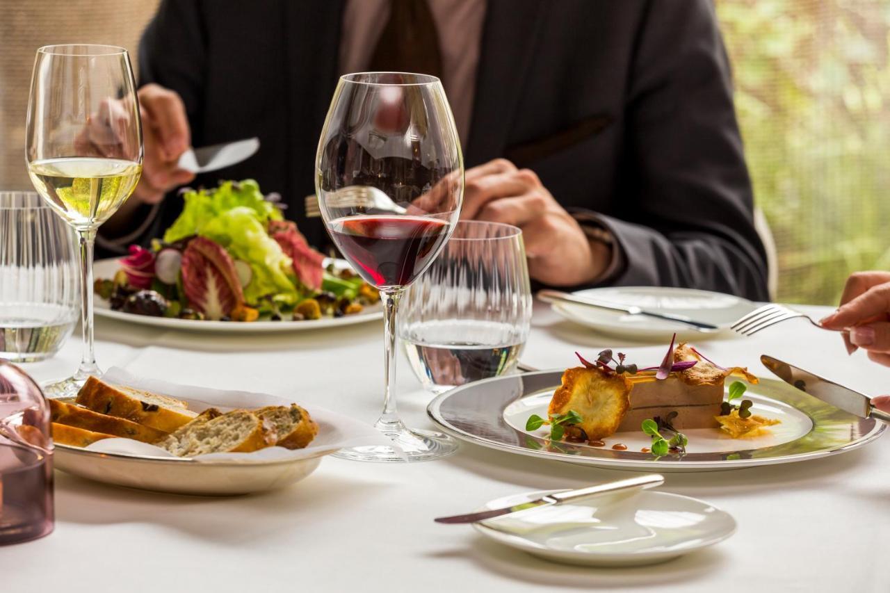 Готель Pullman Basel Europe Екстер'єр фото