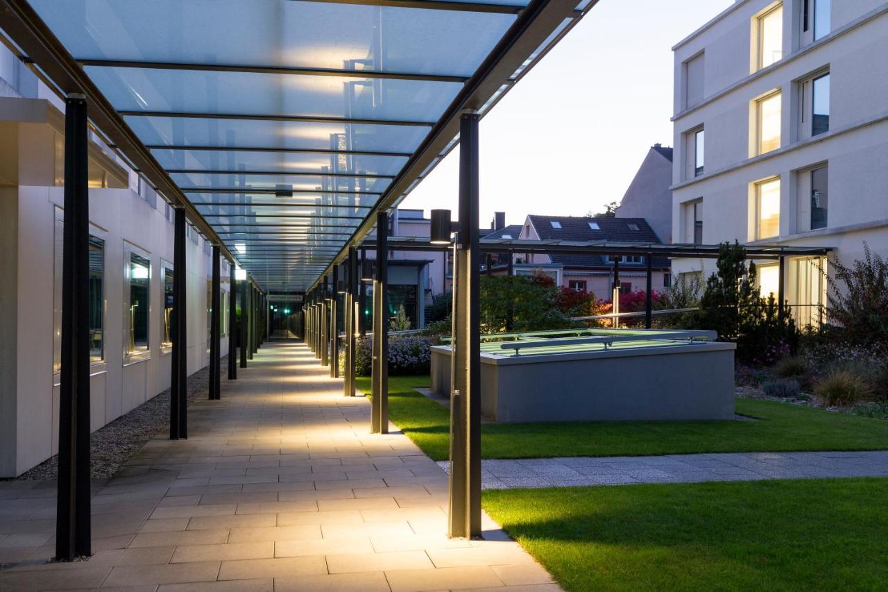 Готель Pullman Basel Europe Екстер'єр фото