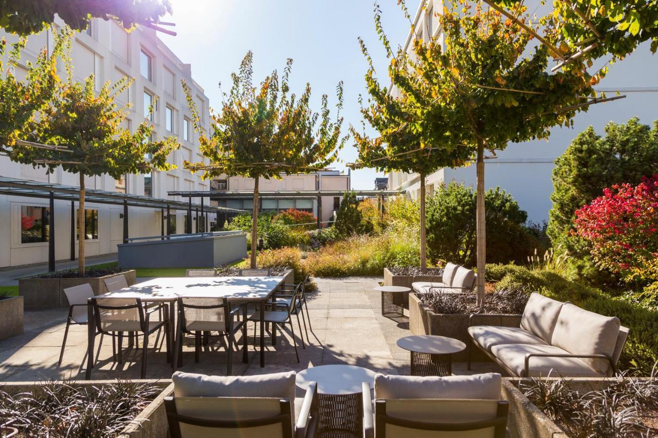 Готель Pullman Basel Europe Екстер'єр фото