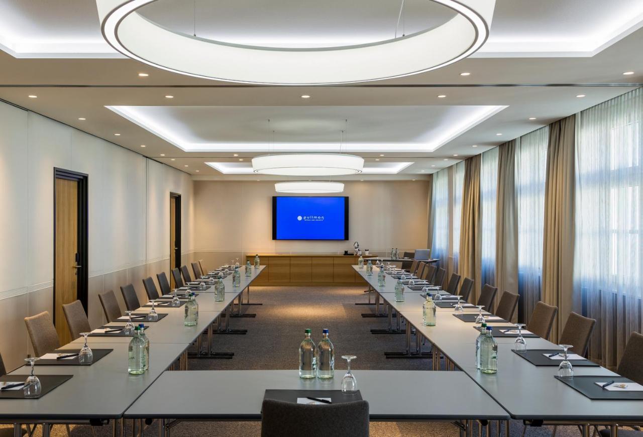 Готель Pullman Basel Europe Екстер'єр фото